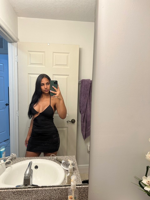 adelaidys06 onlyfans leaked picture 1