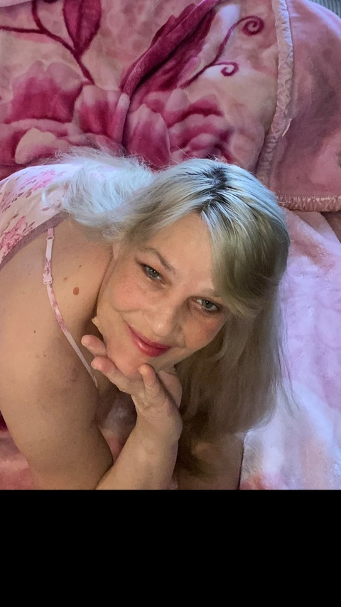 biglipsbettyboo onlyfans leaked picture 1