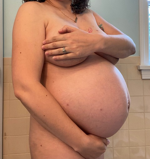 bumpandboobs onlyfans leaked picture 1