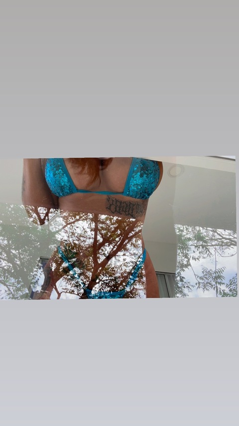 carolinnedolls onlyfans leaked picture 1