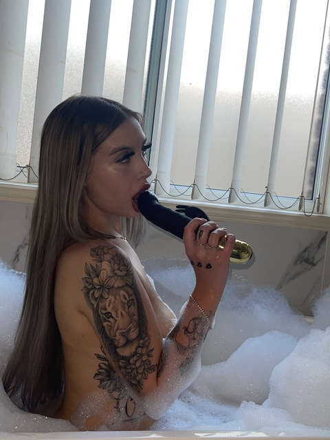 charlixee onlyfans leaked picture 1