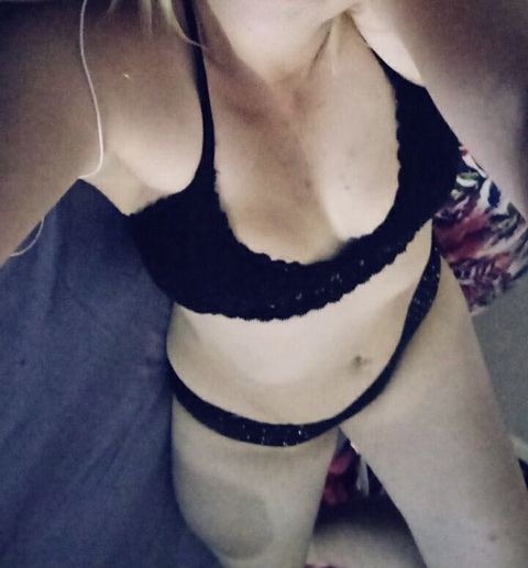 chubbymumtum onlyfans leaked picture 1