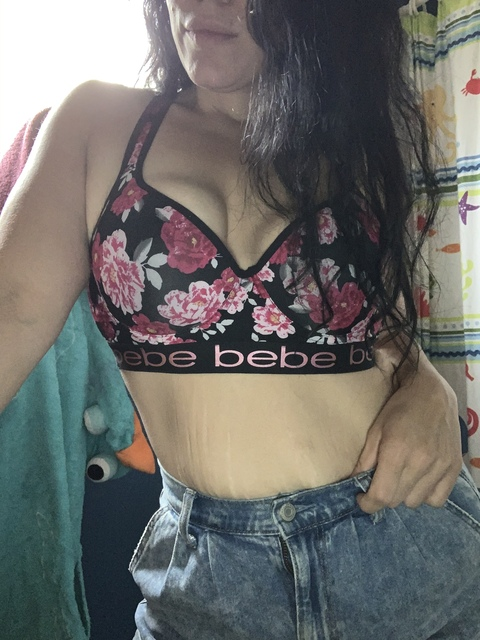 daphnemoon357 onlyfans leaked picture 1