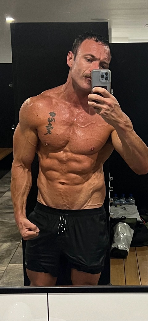 fitdaddy69 onlyfans leaked picture 1