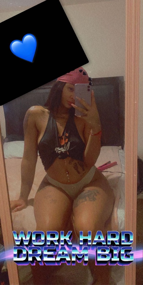 gigiwalker96 onlyfans leaked picture 1