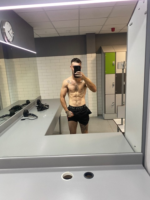 groundworkersontour onlyfans leaked picture 1