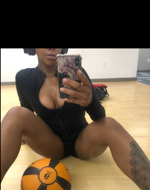 ivys-playground1012 onlyfans leaked picture 1