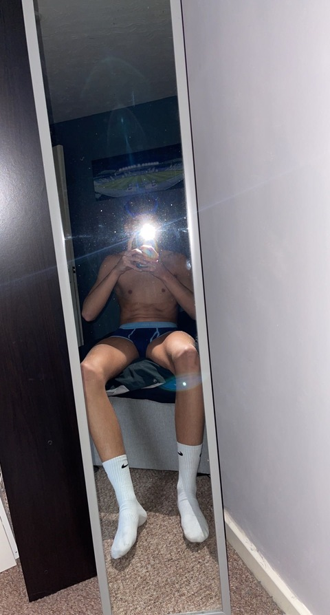 jamesfield1 onlyfans leaked picture 1