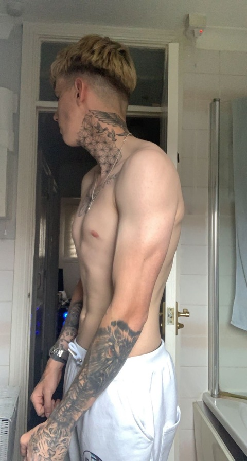 kierannxpper onlyfans leaked picture 1