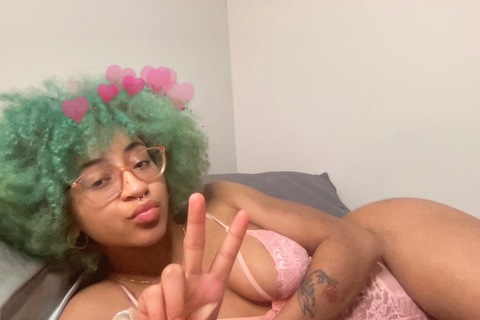 lilangelbaby2000 onlyfans leaked picture 1