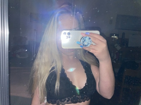lilmariah onlyfans leaked picture 1