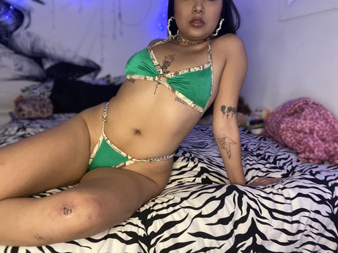 lolalavishxxx onlyfans leaked picture 1