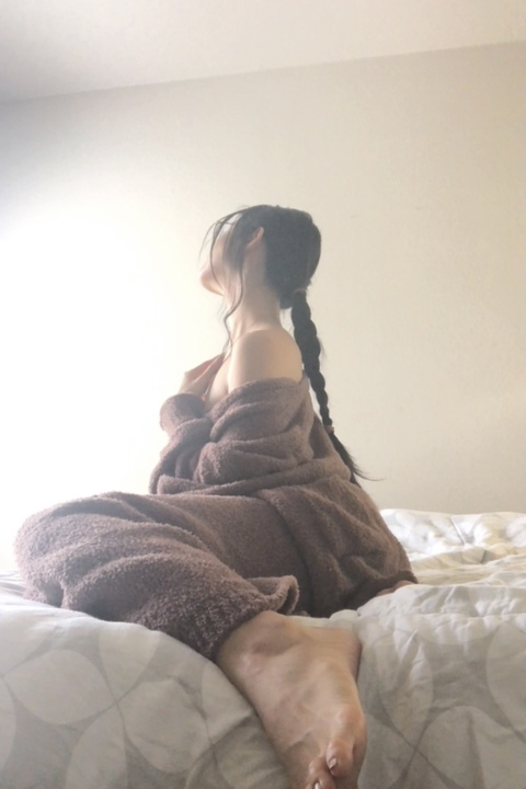 mara_ming onlyfans leaked picture 1