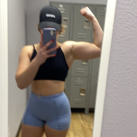 musclemommy onlyfans leaked picture 1