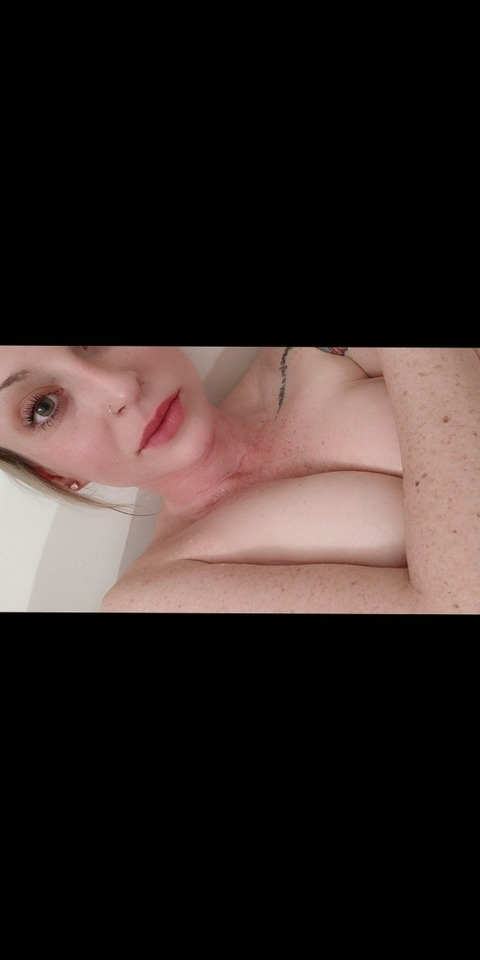 pinktaylor92 onlyfans leaked picture 1