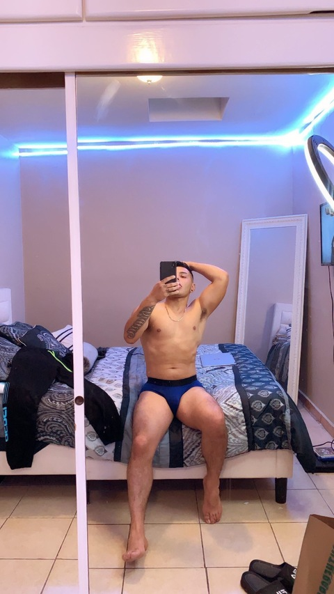 ricardoricooo onlyfans leaked picture 1