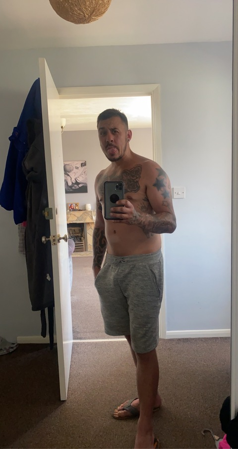 ricky_h onlyfans leaked picture 1