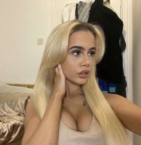 rosemaemariexx onlyfans leaked picture 1