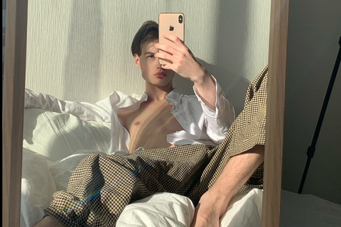 simonzlkv onlyfans leaked picture 1