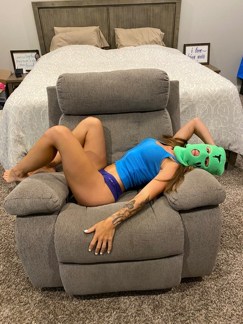 skimasktricia onlyfans leaked picture 1