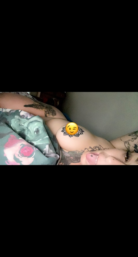 tattedtoxicandtasty onlyfans leaked picture 1