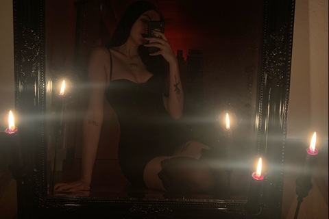 the.succubus.lilith onlyfans leaked picture 1