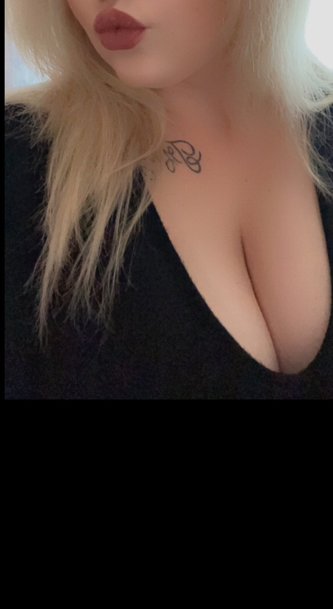 vicbelle69 onlyfans leaked picture 1