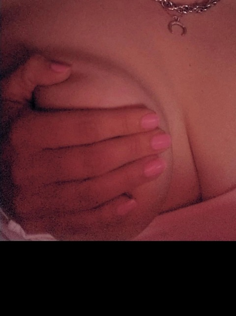 yourspicylatingirl onlyfans leaked picture 1