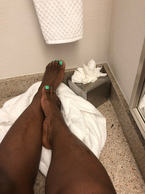 zsexyfeet onlyfans leaked picture 1